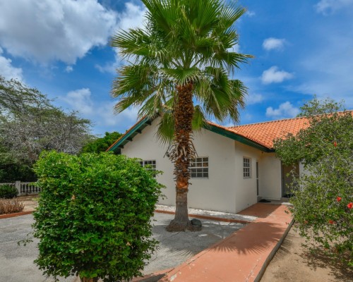 Solo 12 - Tarabana Residence