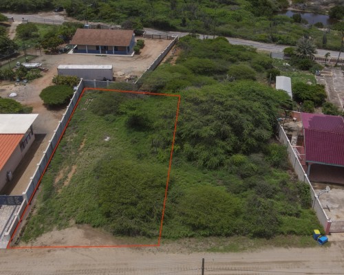 Rooi Afo lot 790m2