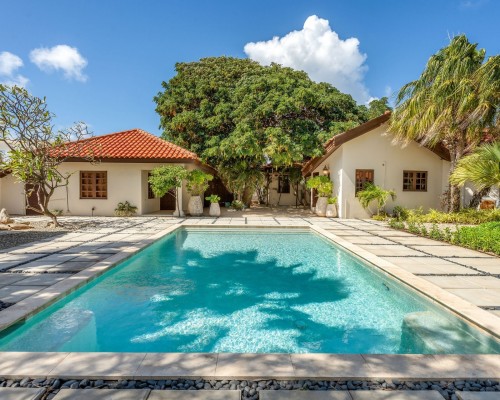 Opal 16 - High-Potential Property in Noord - Incl 2 Apartments