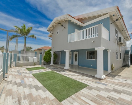 Aruba Countryside Opportunity | Solid Home + Expansion Potential